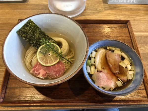 「昆布水つけ麺（醤油） 並盛 950円」@YOKOKURA STOREHOUSEの写真