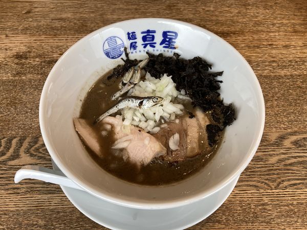 「伊吹いりこの濃厚煮干らーめん」@麺屋 真星の写真