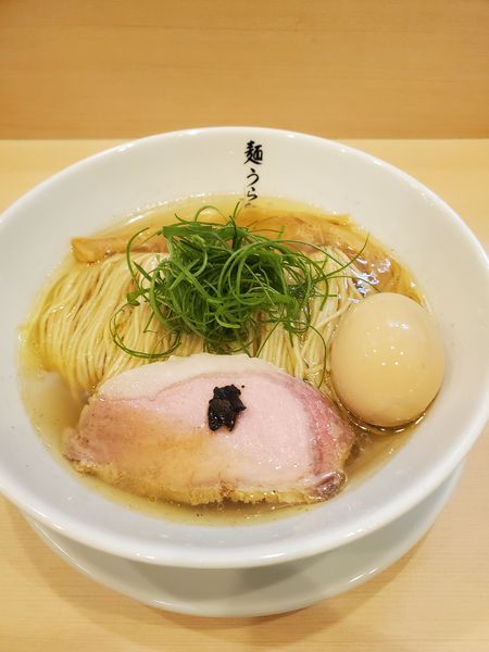 「塩そば玉子つき」@麺うらたの写真