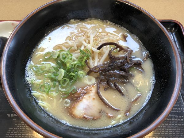 「とんこつらーめん　￥６３０」@九州ラーメン金平の写真