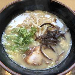 とんこつらーめん　￥６３０
