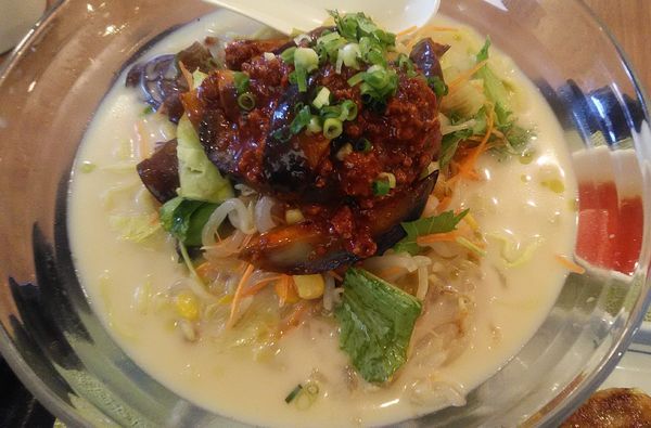 「[限定]冷やしちゃんぽん麻婆茄子」@長崎ちゃんぽん リンガーハット 横浜十日市場店の写真