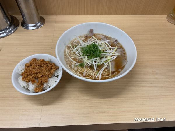 「醤油ラーメン、ミニピリ丼」@ラーメン並木 防府店の写真