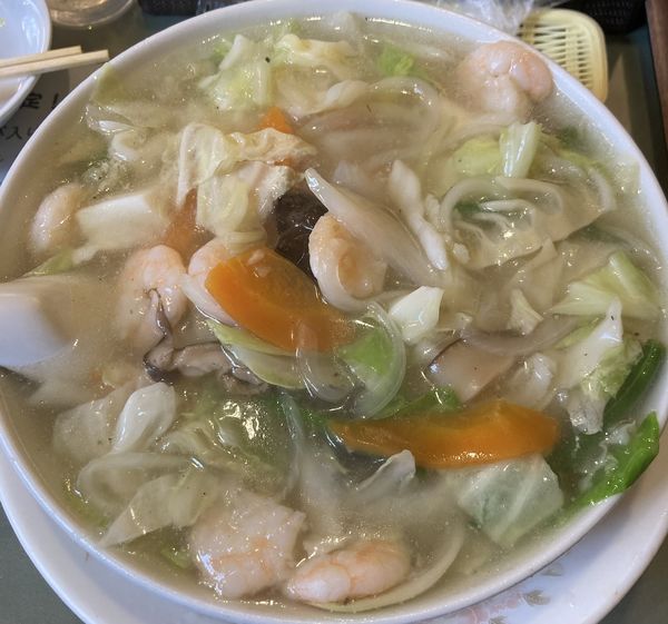 「エビそば(1000円)」@中国海鮮料理 住吉飯店の写真