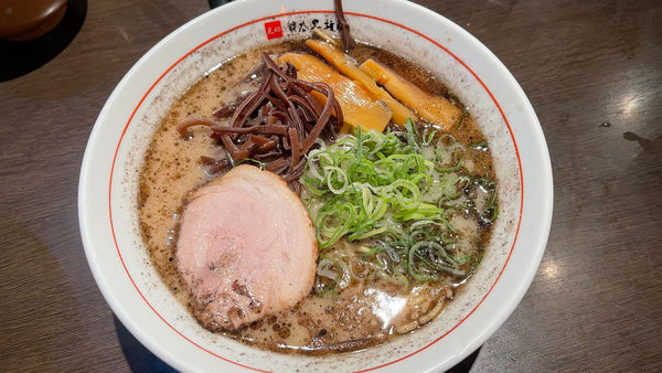 「熊本ラーメン」@元祖熊本黒拉麺 清正 northport mall店の写真