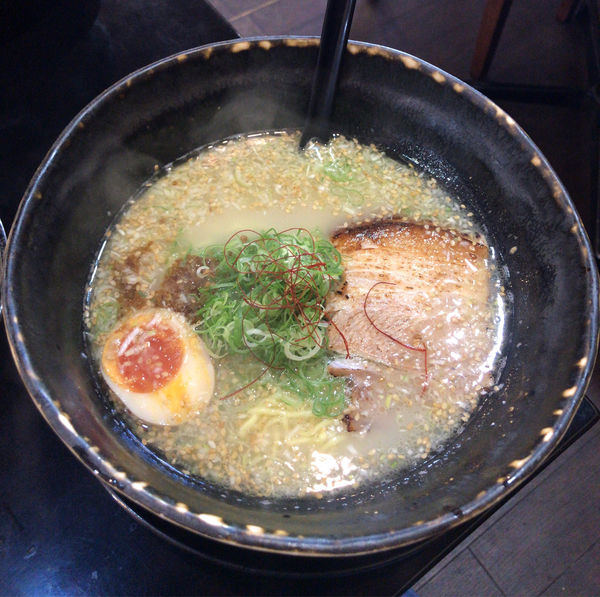 「塩らぁめん(710円)」@らぁめん 一悶屋の写真