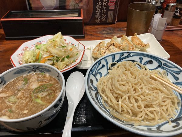 「野菜・肉つけ麺　餃子」@壱鵠堂 瀬谷店の写真