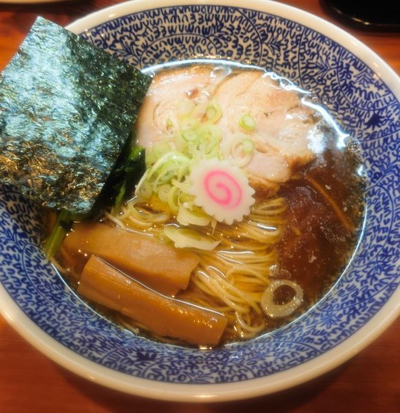 「煮干し中華そば（醤油）　700円」@麺＆cafe Coi.Coi.の写真