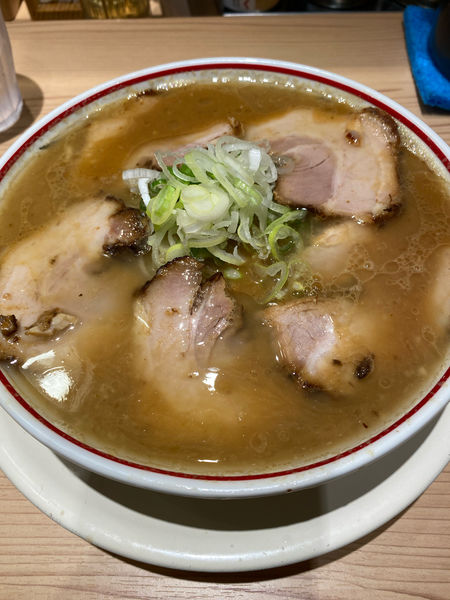 「肉とろりそば➕麺固め」@東京煮干し らーめん 玉 東京駅店の写真