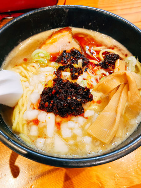 「濃厚辛ラーメン」@麺屋 繁の写真