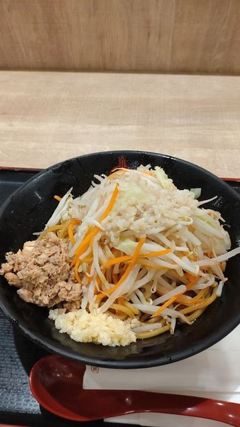 「にんにくアブラソバ」@つけ麺専門店 三田製麺所 セブンパークアリオ柏店の写真