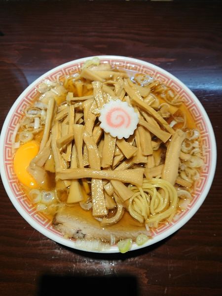 「メンマそば ＋ 生卵」@中華そば えもとの写真