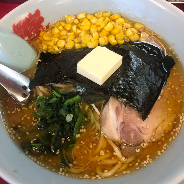 「特製味噌ラーメン 770円 バター 60円 コーン」@ラーメン山岡家 大泉店の写真