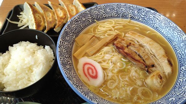 「ラーメン餃子定食」@炙ラーメン 明の写真