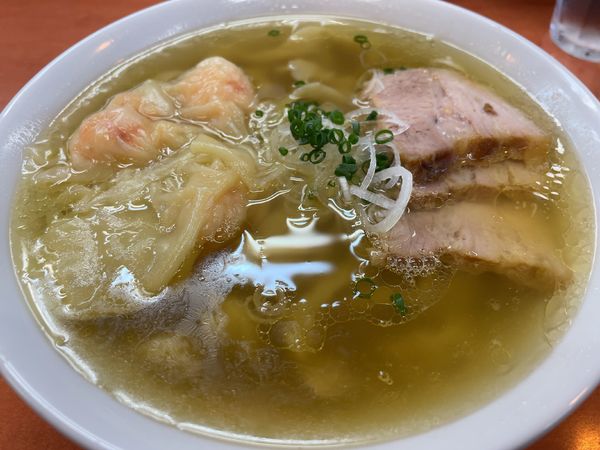 「海老ワンタン麺」@日陰の写真