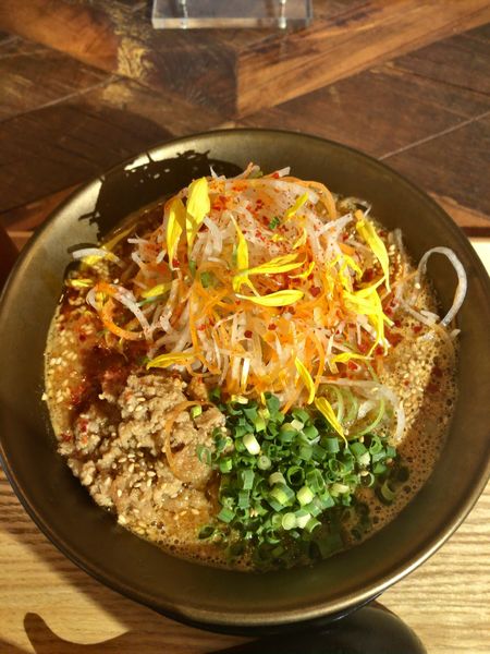 「菊花火　900円 ※辛痺味噌ラーメン」@麺や 神楽の写真