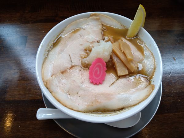 「秋刀魚煮干し蕎麦チャーシュートッピング」@秋刀魚煮干し蕎麦 高倉の写真