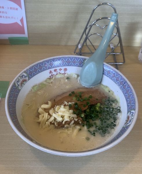 「チーズガウラーメン」@大衆中華 ホサナの写真