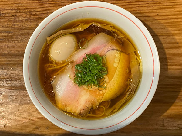 「味玉醤油ラーメン」@ラーメン屋 トイ・ボックスの写真