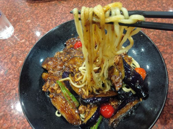 「麻婆茄子炸醤麺　７５０円」@餃子の王将 東大成店の写真