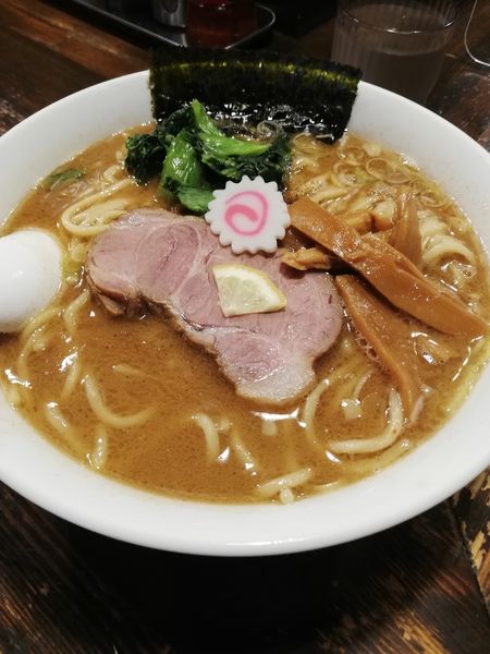 「らーめん大」@麺座でんの写真