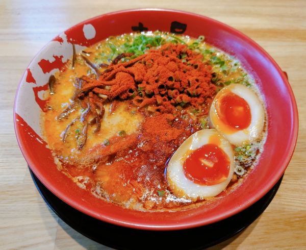 「青ねぎ赤辛牛じゃん」@ラーメンまこと屋 各務原鵜沼店の写真