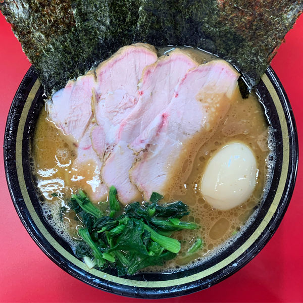 「チャーシューメン（3枚）味玉」@IEKEI_TOKYO 王道家直系の写真