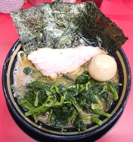 「ラーメン＋味玉＋青菜＋金麦」@IEKEI_TOKYO 王道家直系の写真