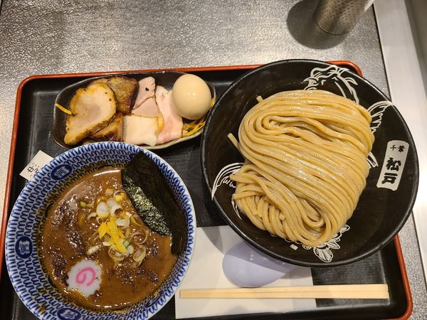 「濃厚つけ麺　中盛　全部乗せ」@松戸富田麺絆の写真