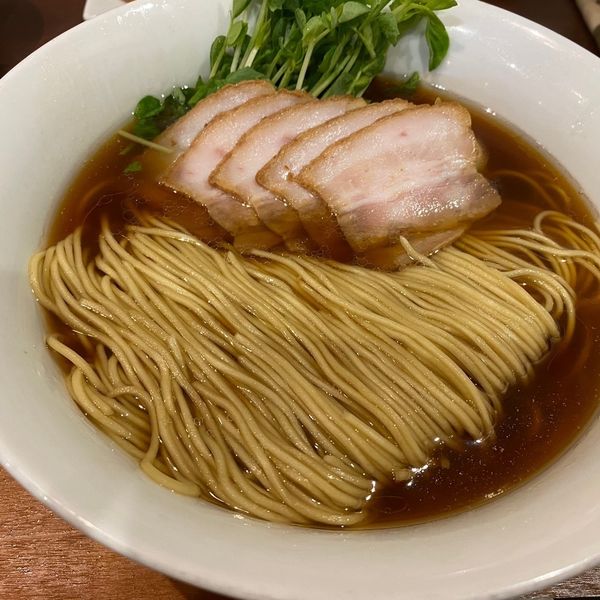 「かもがら醤油だし ラーメン」@ラーメン ル・デッサンの写真