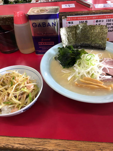 「塩ラーメンセット　1050円」@ラーメンショップ 大師店の写真
