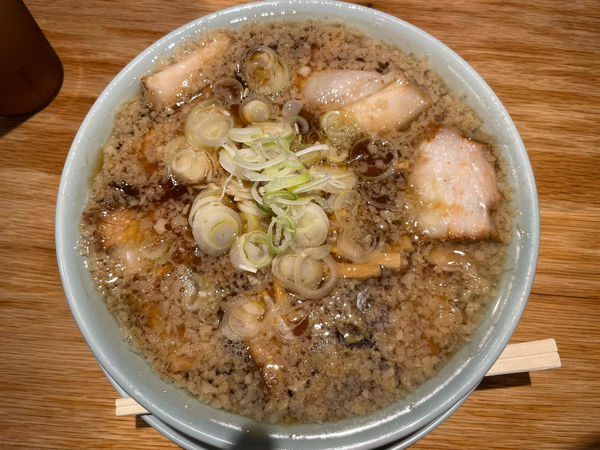 「中華そば850円　背脂トッピング50円」@ひろちゃんラーメン!の写真