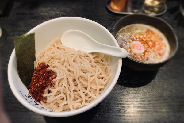 「梅香る辛煮干つけ麺（並￥980）」@江戸前煮干中華そば きみはん 五反田店の写真