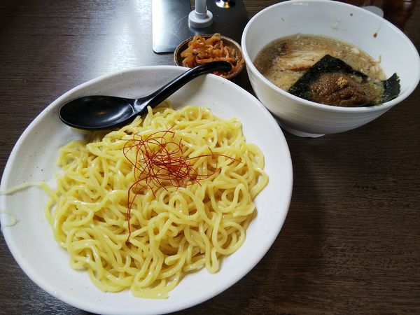 「魚介つけめん　＋辛モヤシ：サービス」@信州麺屋 とんずら －カエン－の写真