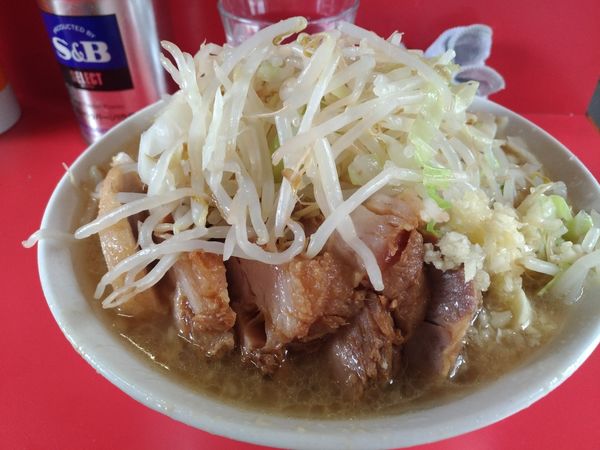 「ぶた入りラーメン」@ラーメン二郎 三田本店の写真