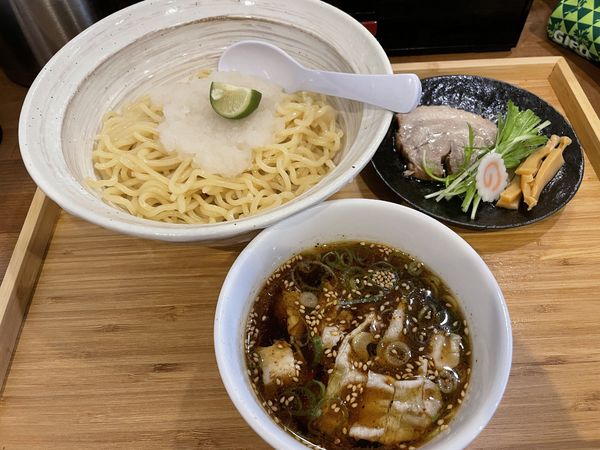 「限定・冷やしスダチおろしつけ麺900円」@らぁめん 麺彩家の写真