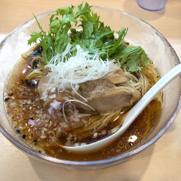「冷やし醤油らぁ麺」@らぁ麺 六花の写真