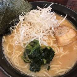 豚骨ラーメン