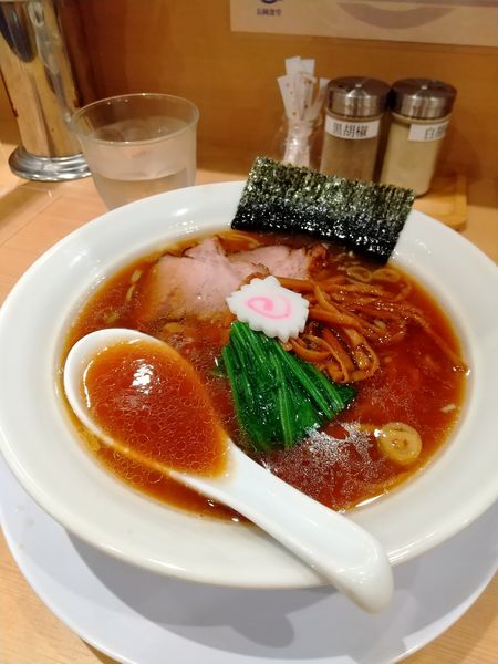 「醤油らーめん」@長岡食堂 町田店の写真