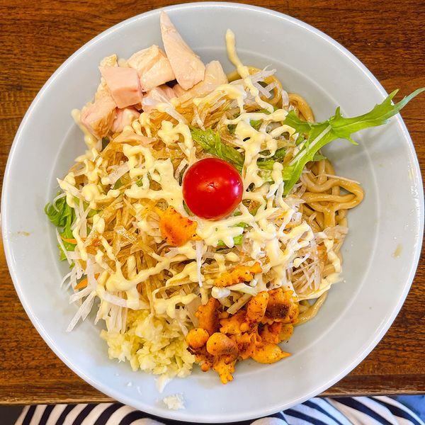 「冷やしそば（にんにく・ガリマヨ・辛おっとっと）」@自家製麺 酉 secondの写真