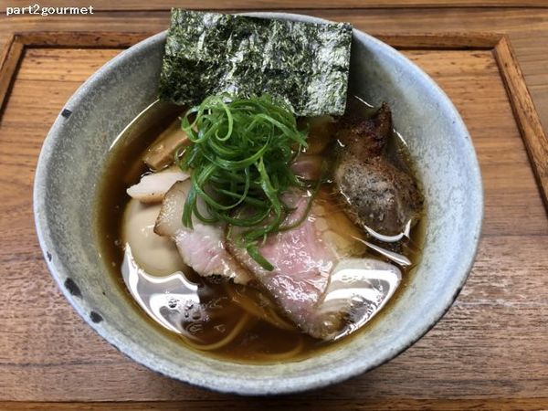 「醤油そば 味玉 (900円)」@YOKOKURA STOREHOUSEの写真