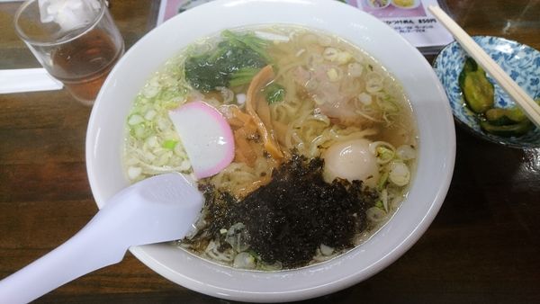 「ラーメン+味玉子800円」@ラーメン おおもりの写真