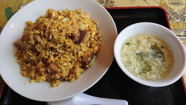 「牛肉のカレーチャーハン　８６０円」@紅龍閣 柏の葉店の写真