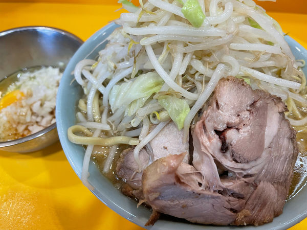 「小たまねぎたまご」@ラーメン二郎 八王子野猿街道店2の写真