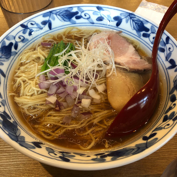 「醤油らーめん　麺大盛り」@魚炉魚炉 総本店の写真