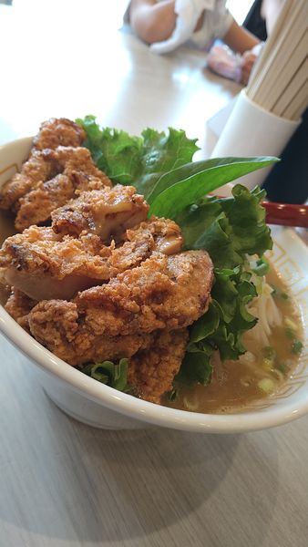 「こってり太麺しょうゆヌードル」@MENYA free styleの写真