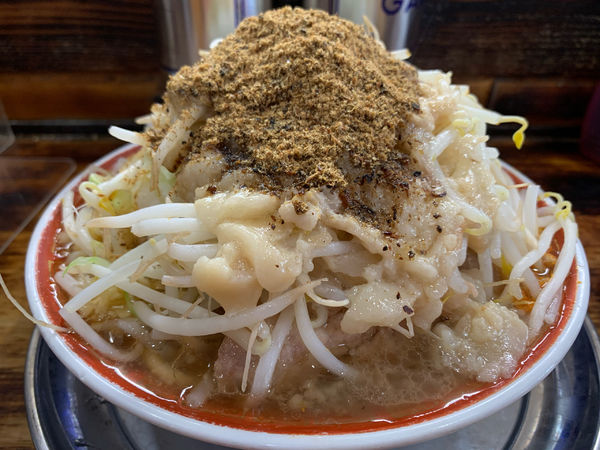 「小ラーメン　ヤサイマシあと全マシマシ」@麺でる 多摩センター店の写真