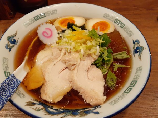 「冷たい中華そば、醤油」@大雪軒 新百合ヶ丘VIVRE店の写真