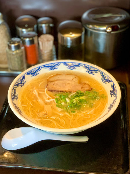 「らーめん」@博多麺房 赤のれん 西麻布本店の写真