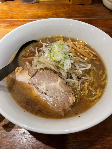 「醤油らぁめん」@札幌味噌麺 優の写真